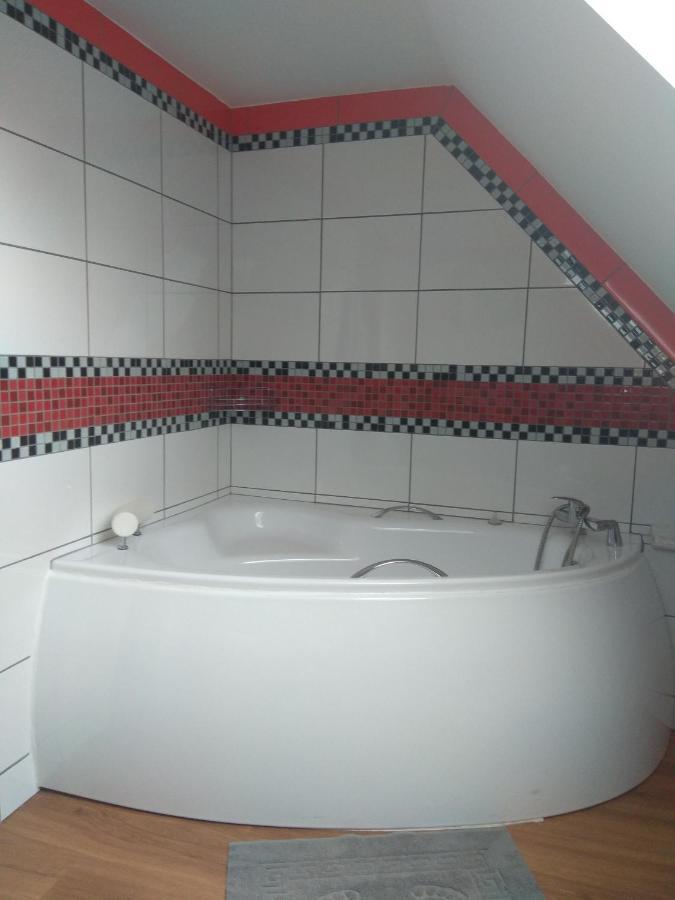 Farcik Pokoje Goscinne Nowa Wies  Extérieur photo