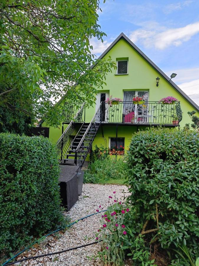 Farcik Pokoje Goscinne Nowa Wies  Extérieur photo